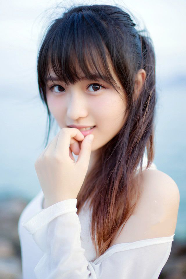 如果你不能飞，那就奔跑;如果不能奔跑，那就行走;如果不能行走，那就爬行;但无论你做什么，都要保持前行的方向。